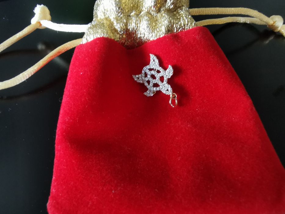 Zawieszka złota 585 żółwik do bransoletki łańcuszka