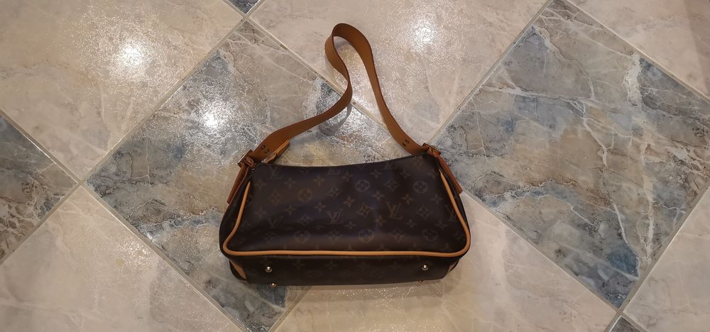 Torebka damska Louis Vuitton.
