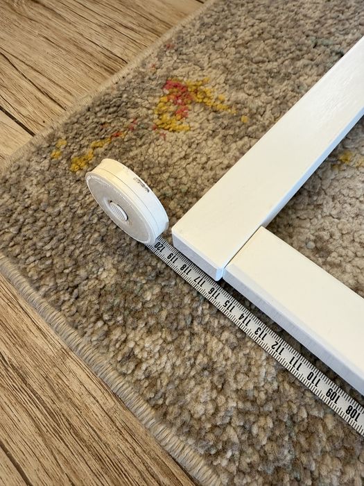 Barierka zapiezpieczajaca do łóżka dla dzieci biała