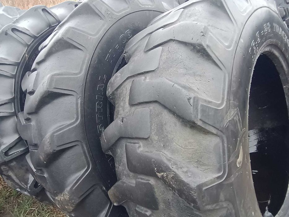 Opony przemysłowe 16.9-28 Mitas TI-06 koparko ładowarka JCB Case Cat