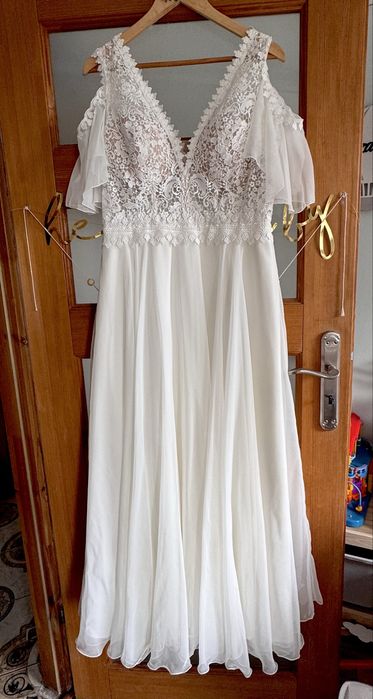 Suknia ślubna, Agnes Świdwin