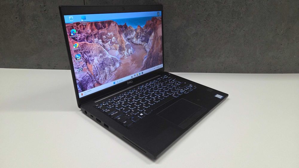 MOCNY Dell Latitude 7390 i7 8650U ram 16GB dysk 256SSD FHD IPS Laptop
