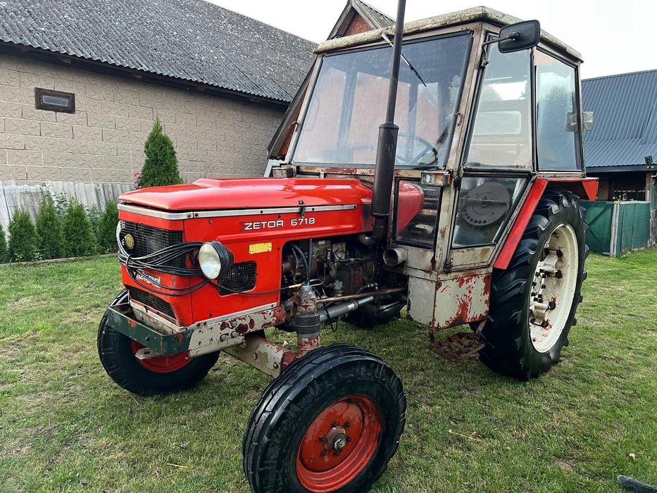 Ciagnik rolniczy zetor 6718