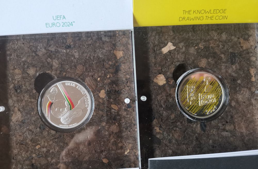 Conjunto 2 moedas Prata-Proof "O conhecimento" + "UEFA 2024"