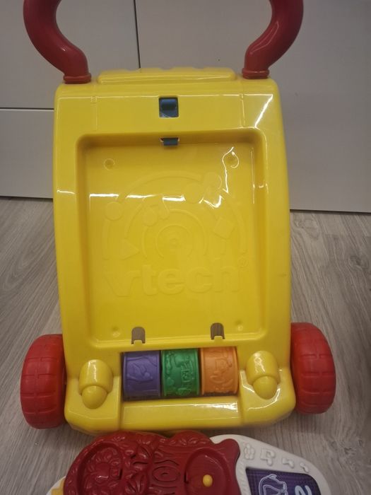 Pchacz, edukacyjny panel