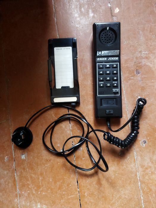 Продаються стаціонаоні телефони