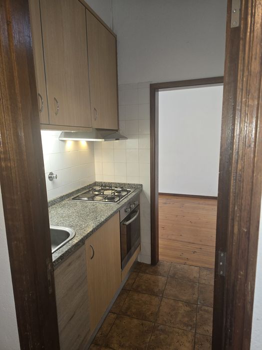 Casa térrea T1+1 Arcozelo