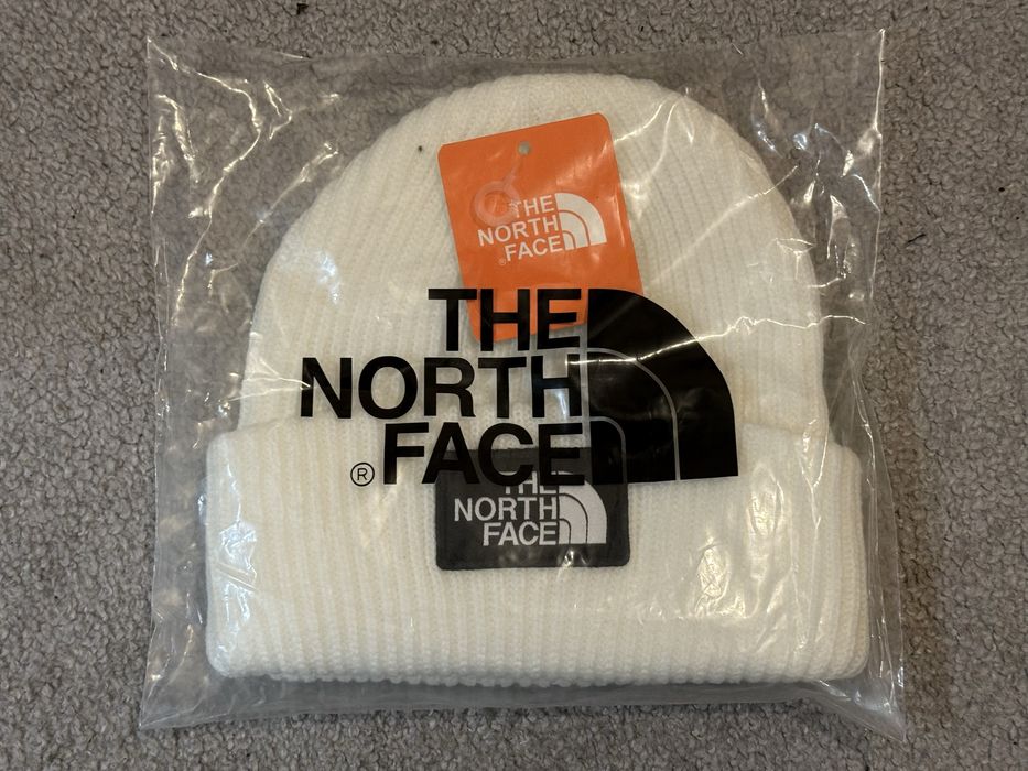 NOWA zimowa czapka The North Face