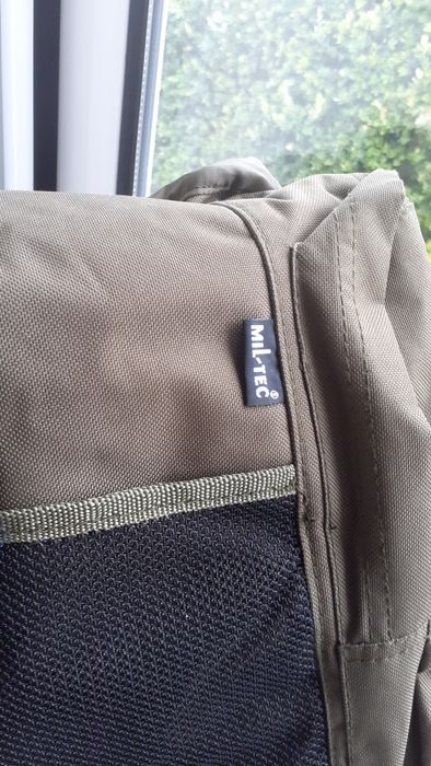 Mochila militar Miltec e kit hidratação