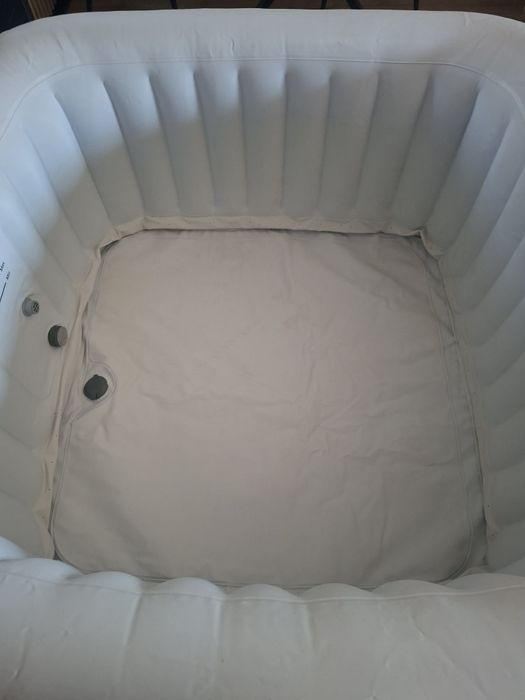 Basen spa jakuzzi florence Arebos