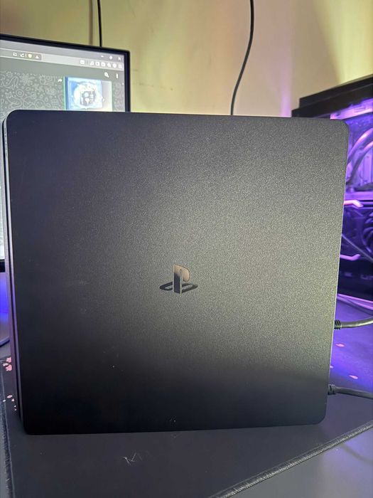 PS4 Slim 500GB Bundle original (Uncharted 4 / Ratchet & Clank / The Last of Us