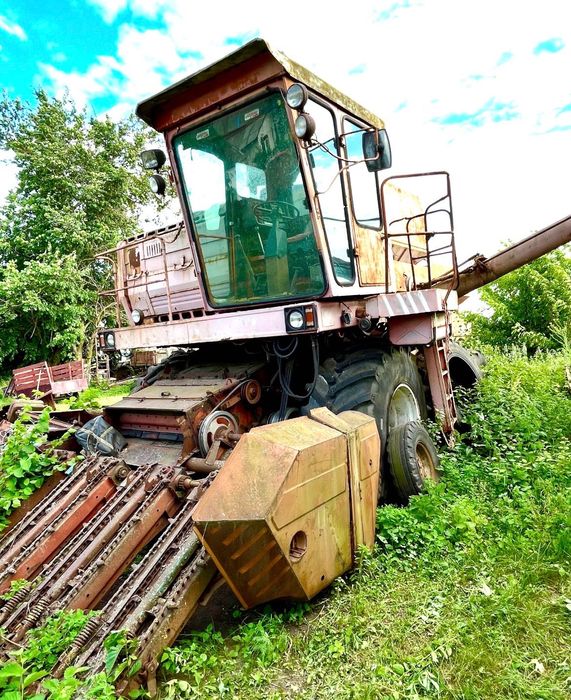 Комбаєн Дон Ростельмаш