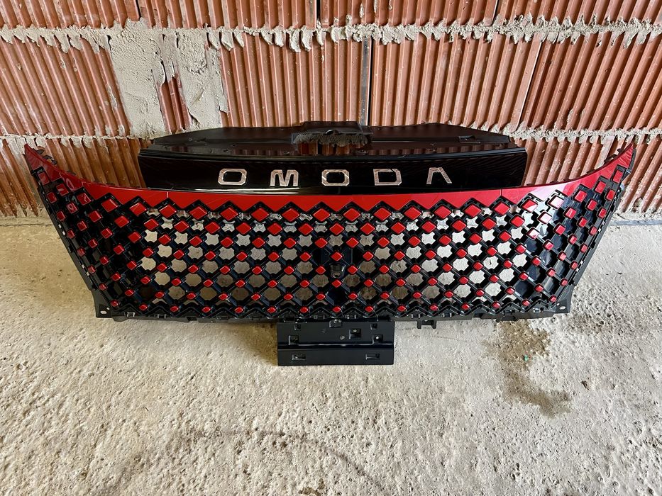 Grill, atrapa chłodnicy Omoda 5 C5 LIFT, po Lifcie, cała czerwona