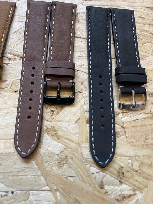 Braceletes tamanho 20mm, em pele genuína, fabricadas em Portugal