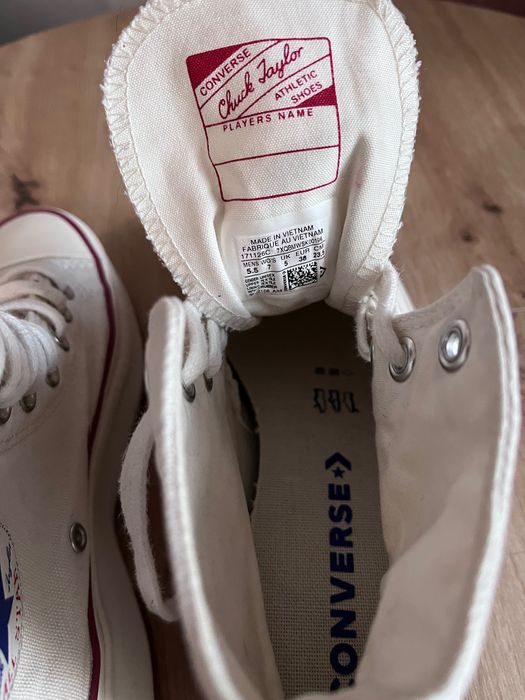 Wysokie trampki Converse na platformie
