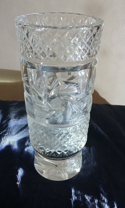 Хрусталь дешевле стекла.