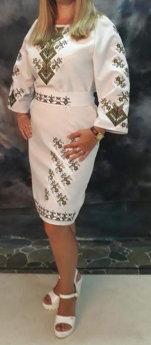 Сукня вишиванка 46 розміру