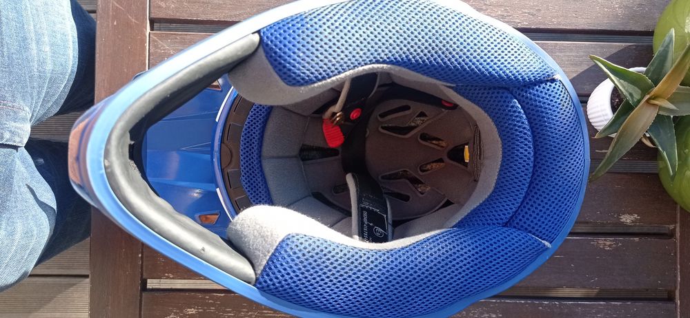 Capacete Cross Kenny Track tam. "S" ideal para trotineta