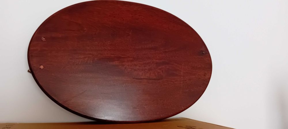 Bandeja de servir em madeira de mogno com pegas de latão