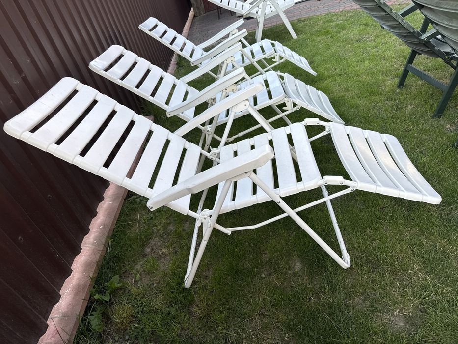 Крісла і шизлонги б/у