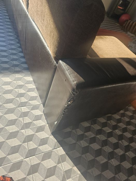 Chaise longue grande- desocupar com urgência