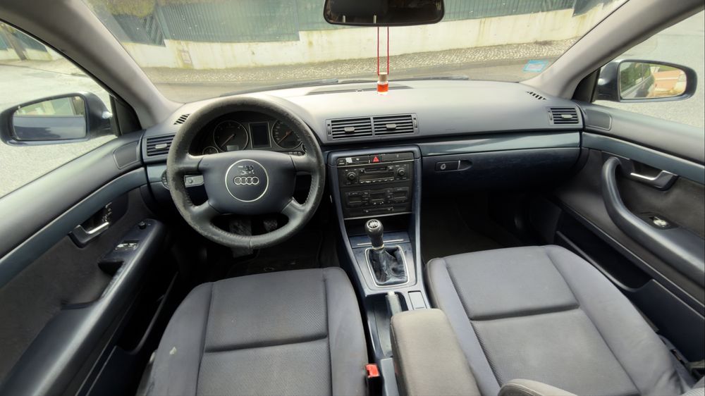 AUDI A4  1.9 TDI DIESEL    130 CAVALOS