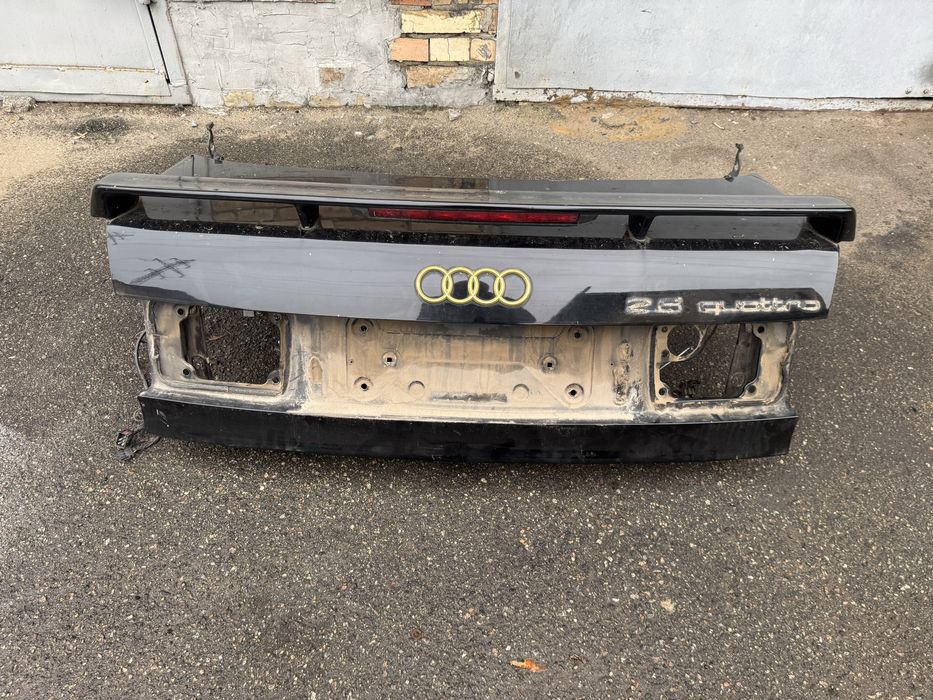Кришка багажника Audi 80 B4