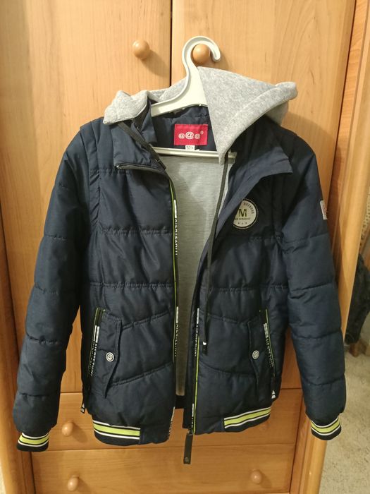 Куртки на хлопця