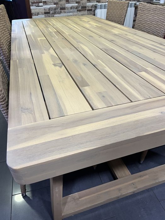 Vendo mesa de exterior e 6 cadeiras