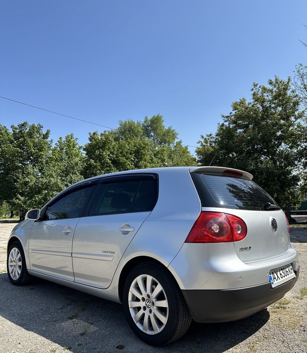 Volkswagen Golf V UNITED