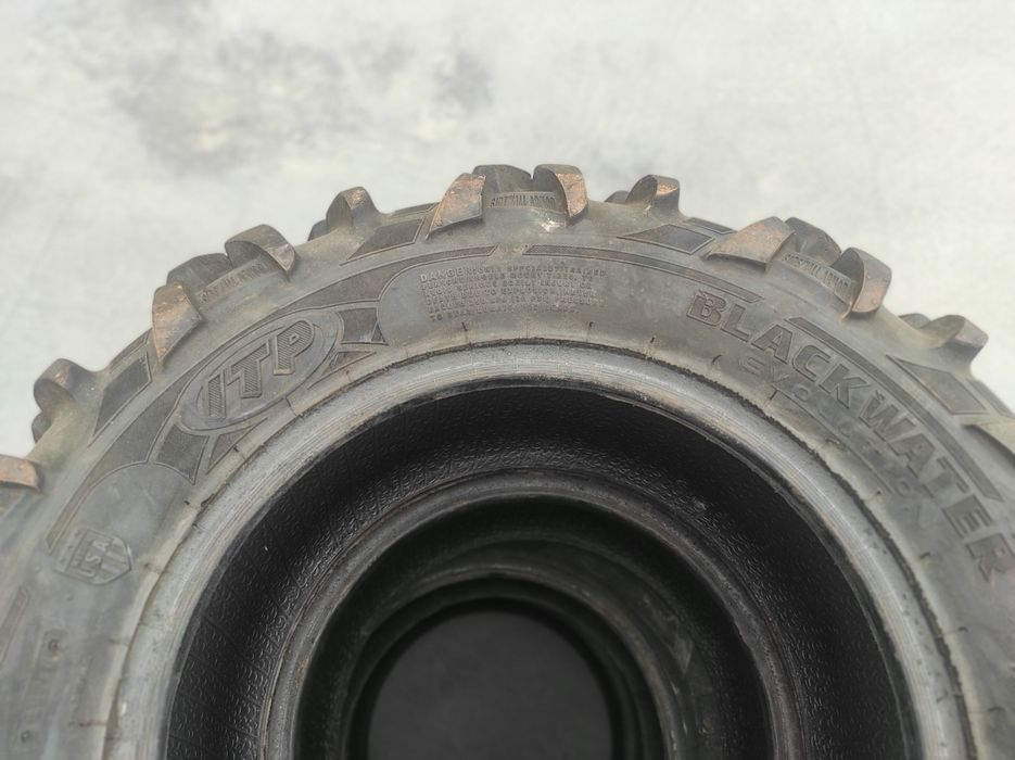 Pneus 4x4 IPT Blackwater 30x10.00xr15 idial para Jimny