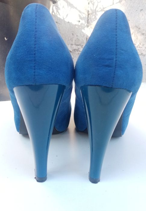 Nowe wysokie chabrowe niebieskie szpilki czółenka buty damskieJennifer
