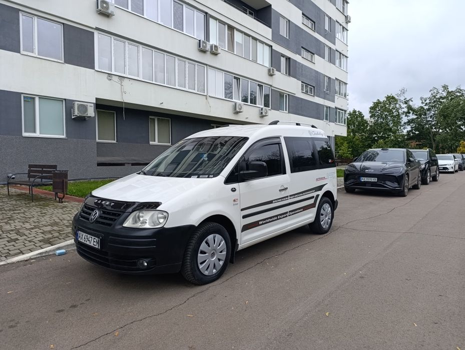 Продам Volkswagen Caddy 2008 пасс