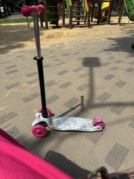 Самокат дитячій в гарному стані