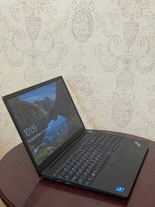 Ноутбук Lenovo Thinkpad E15 IPS E15 Black i5 11th 4.2ГГц ОЗУ 8.0ГБ DDR4 SSD 256GB. Бизней ноутбук