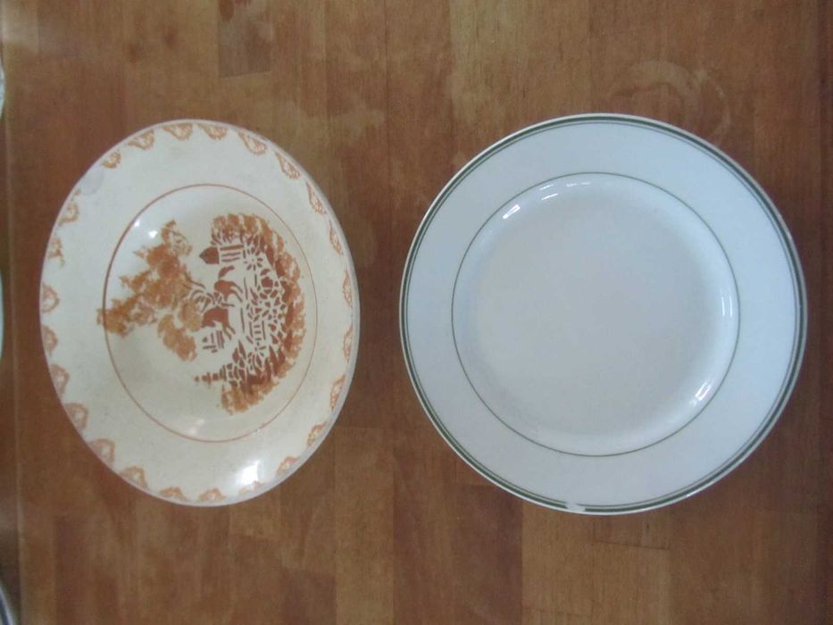 8 pratos antigos sacavém + vista alegre