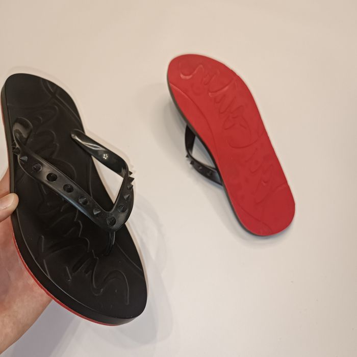 В'етнамки Christian louboutin