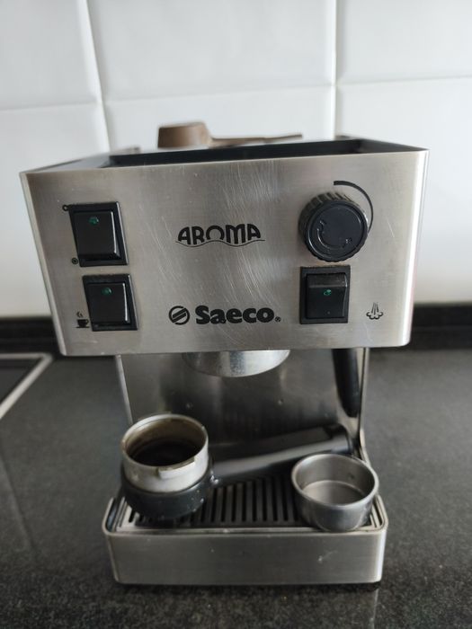 Máquina café Saeco modelo Aroma, café em pó