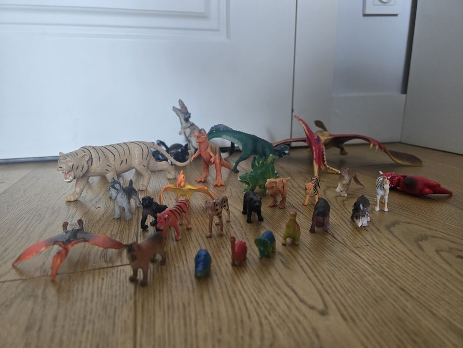 Duży zestaw figurek – dinozaury, zwierzęta, pterozaury | mix
