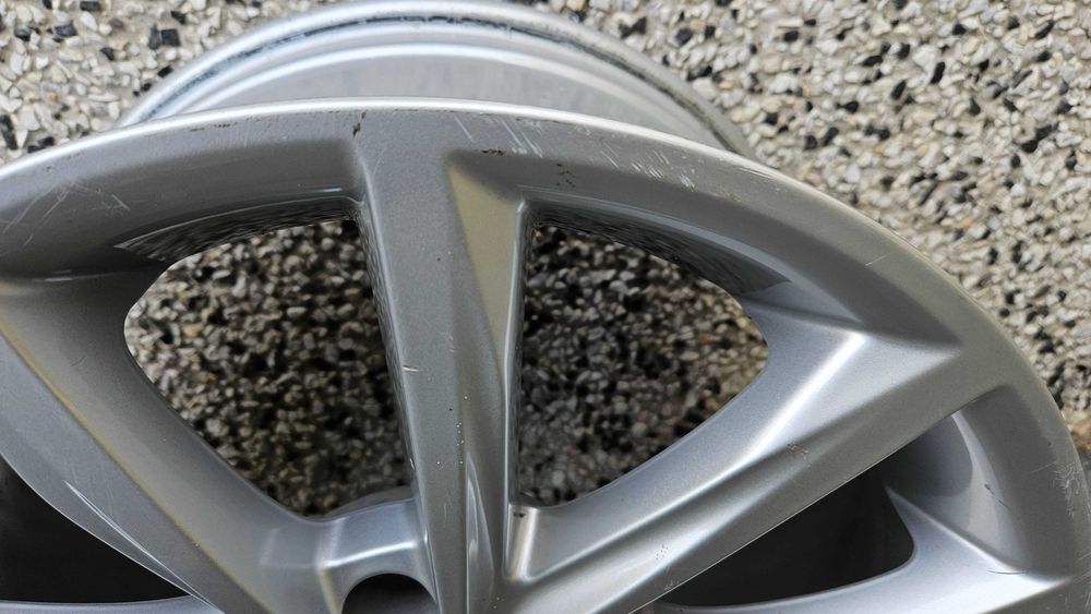 AUDI TT ALUFELGA 8,5 x 17'' 5X112