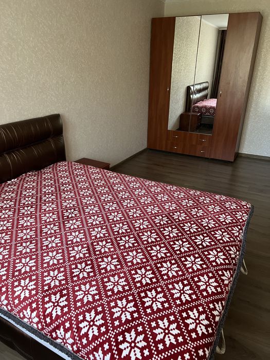 Здам 2 кім кв. Жд. Авто. Вок. . По добово. По годинно.