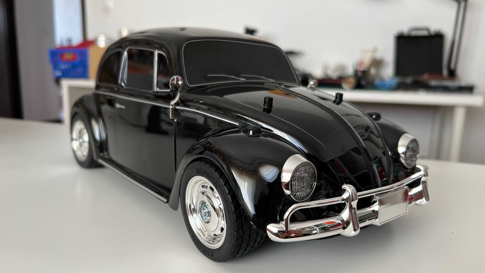 Tamiya M-06 RR Escala 1:10 — VW Beetle Preto (R/C)