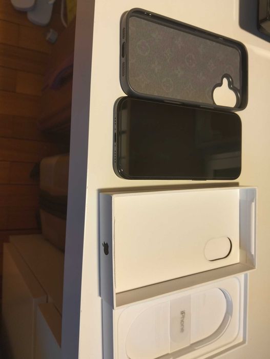 Vendo iPhone 16 black