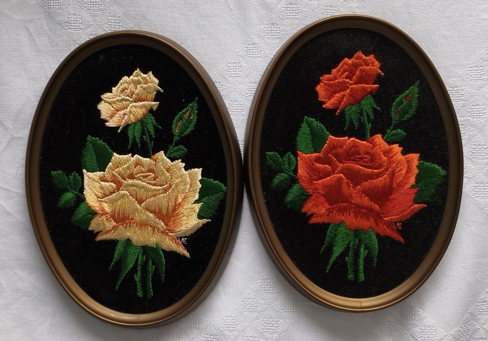 Haftowane róże w ramce