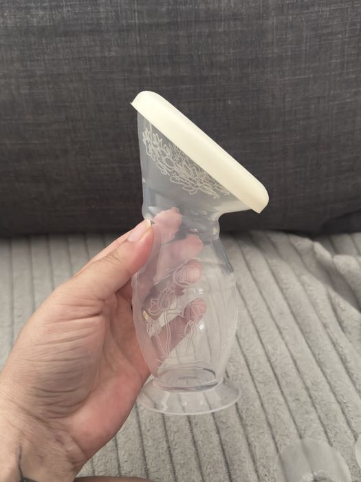 Bomba extratora de leite medela + coletor + bico de silicone