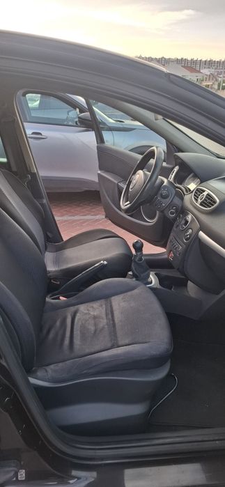 Renault Clio — fotografia 8