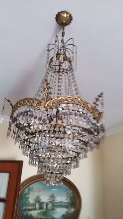 Vendo candeeiro de teto em cristal.