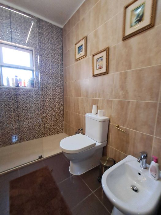 T2 com Excelente Terraço em Pechão – Conforto e Luminosidade