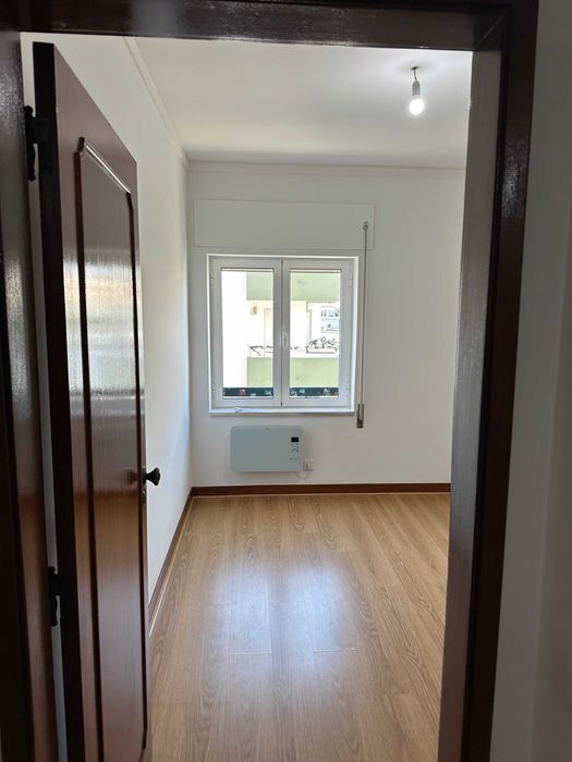 Apartamento T2 Avenida Nuno Alvares