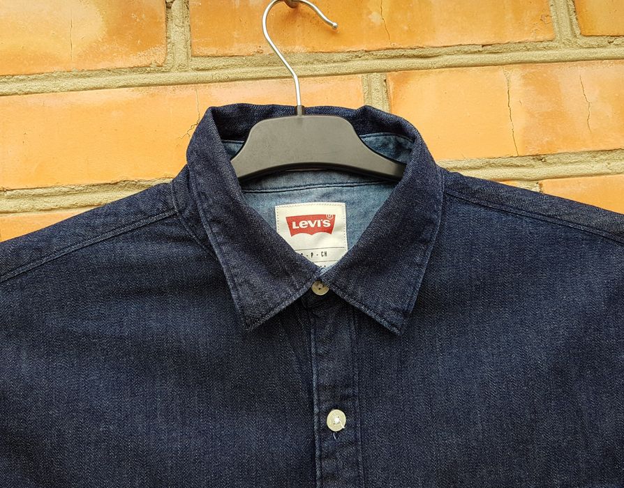 Levi's джинсова сорочка standart fit оригінал S